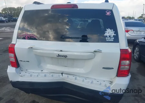 2016 Jeep Patriot Latitude из США, поврежденный, VIN 1C4NJRFB9GD759698